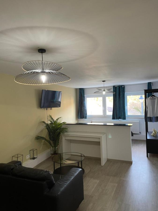 Grand Studio A 5 Minutes Du Centre Namur Exterior foto